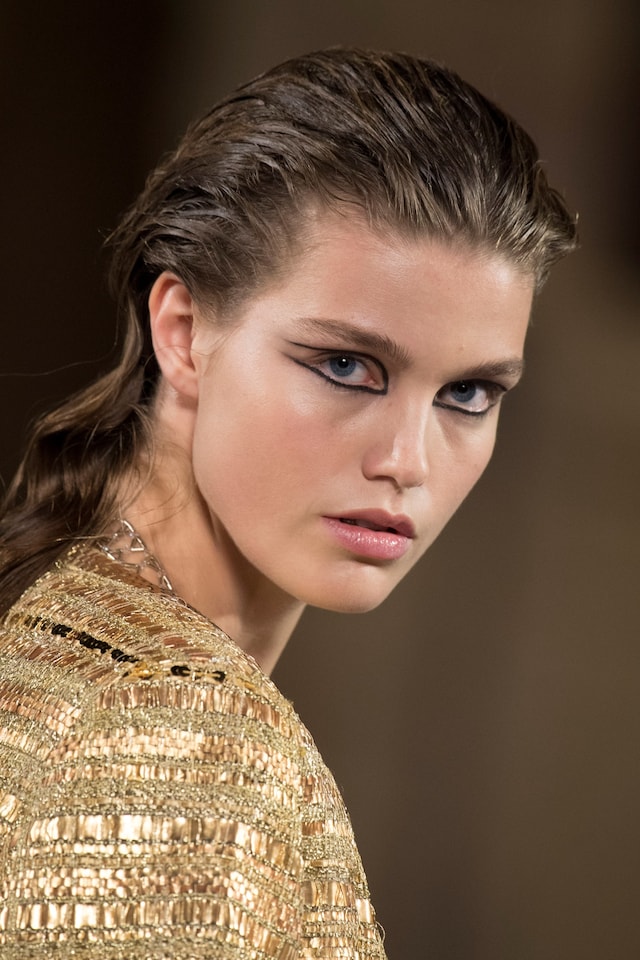 A cultural history of eyeliner 13