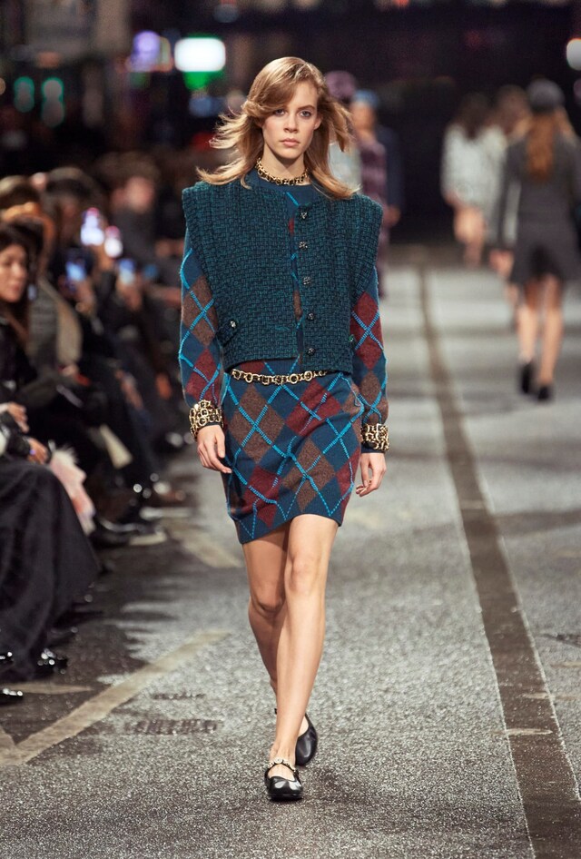 Chanel M&#233;tiers d&#39;art 23/24 Manchester 4