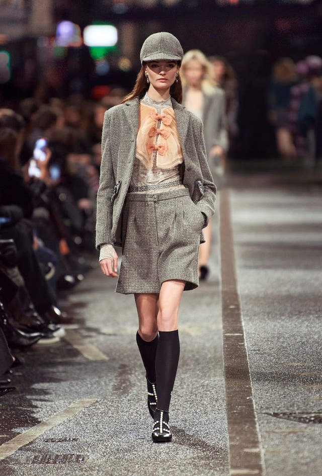 Chanel M&#233;tiers d&#39;art 23/24 Manchester 11
