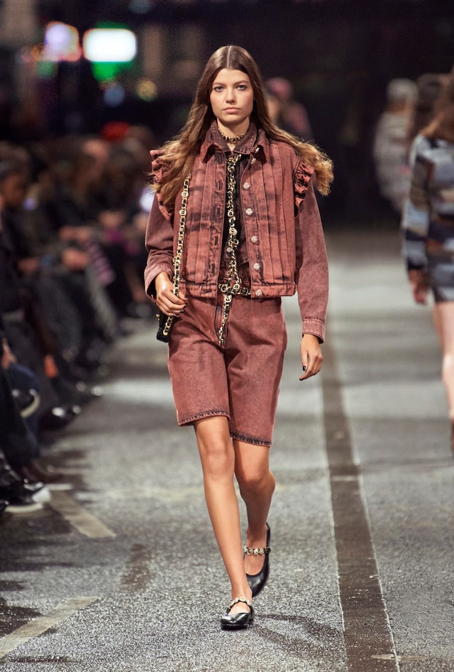 Chanel M&#233;tiers d&#39;art 23/24 Manchester 18
