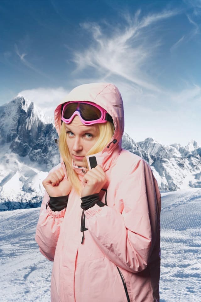Gwyneth Goes Skiing 4