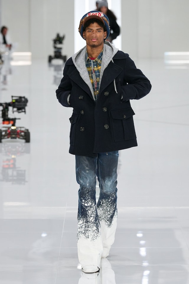 Look 15d 28