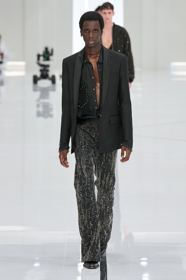 Look 19n 37
