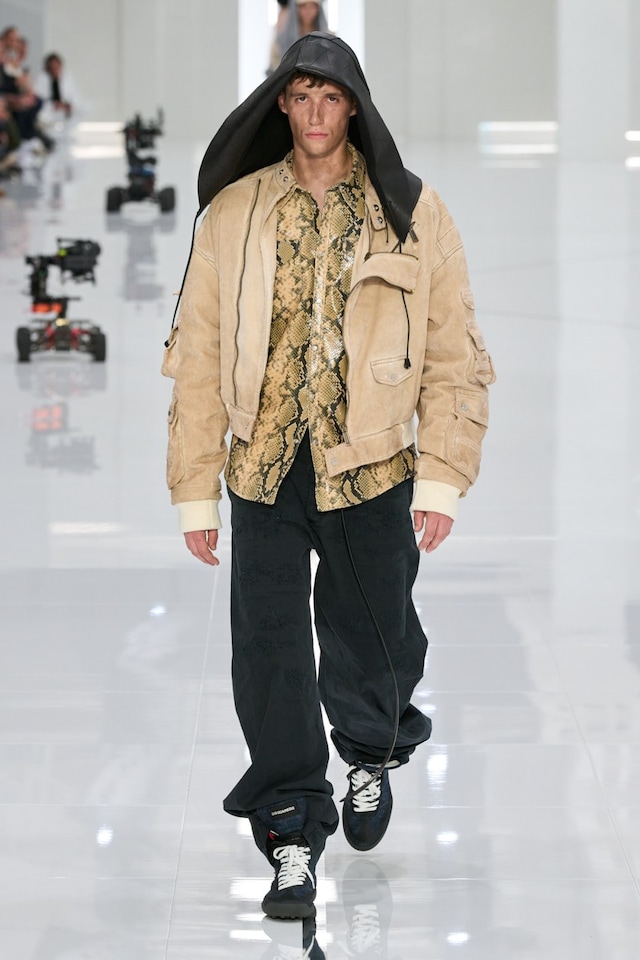 Look 20d 38