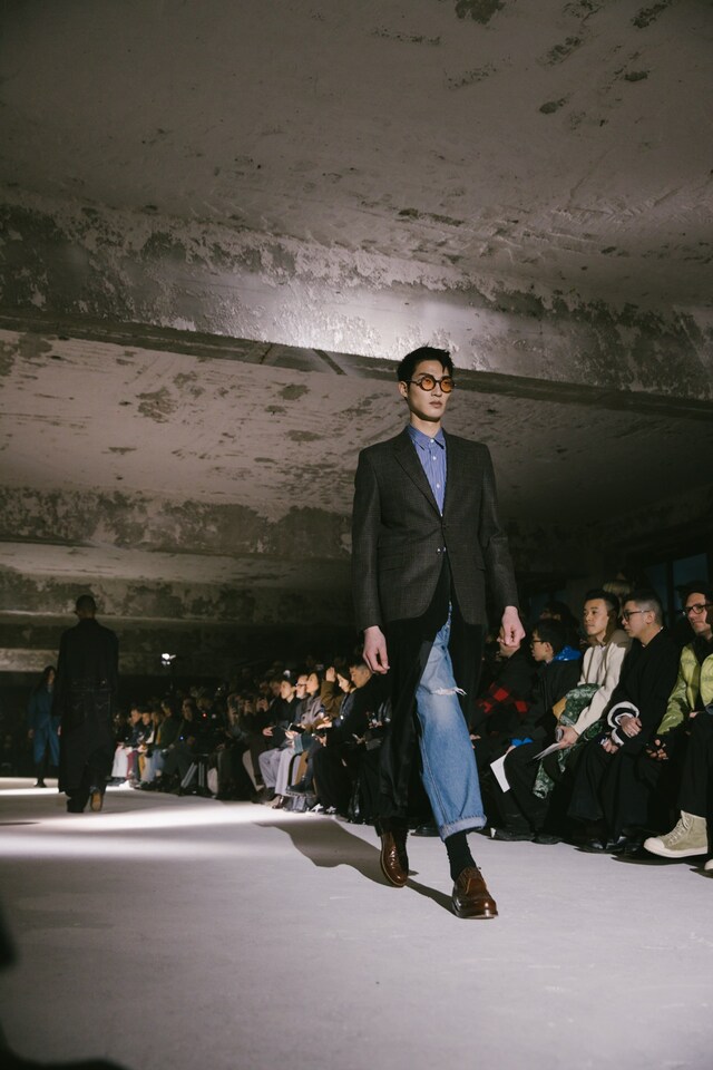 PFWM_AW24_JunyaWatanabeMan_DazedFinals_CrisFragkou 16