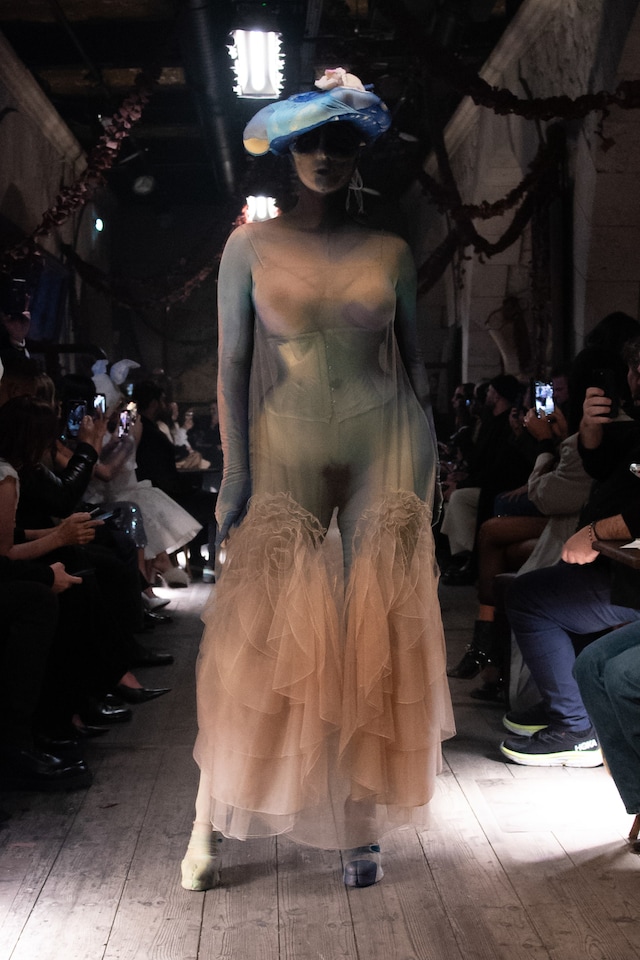 Beauty at Maison Margiela SS24 Couture 24