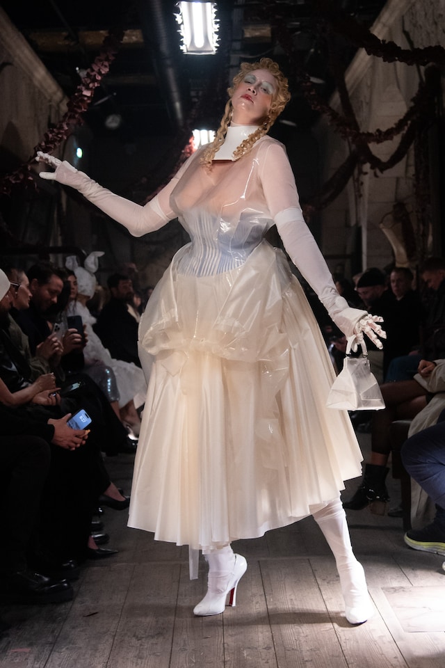 Beauty at Maison Margiela SS24 Couture 30