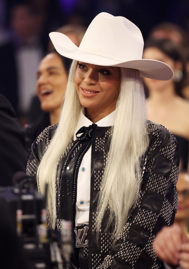 Beyonc&#233; in Louis Vuitton 3