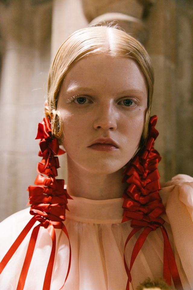 Simone Rocha AW24 Cris Fragkou 17