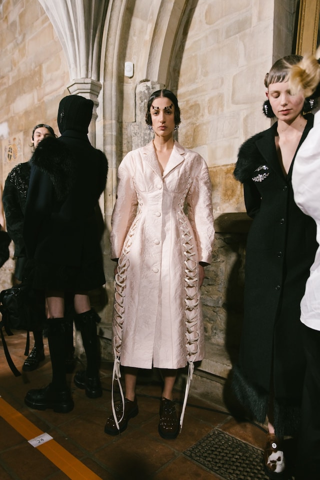 Simone Rocha AW24 Cris Fragkou 19