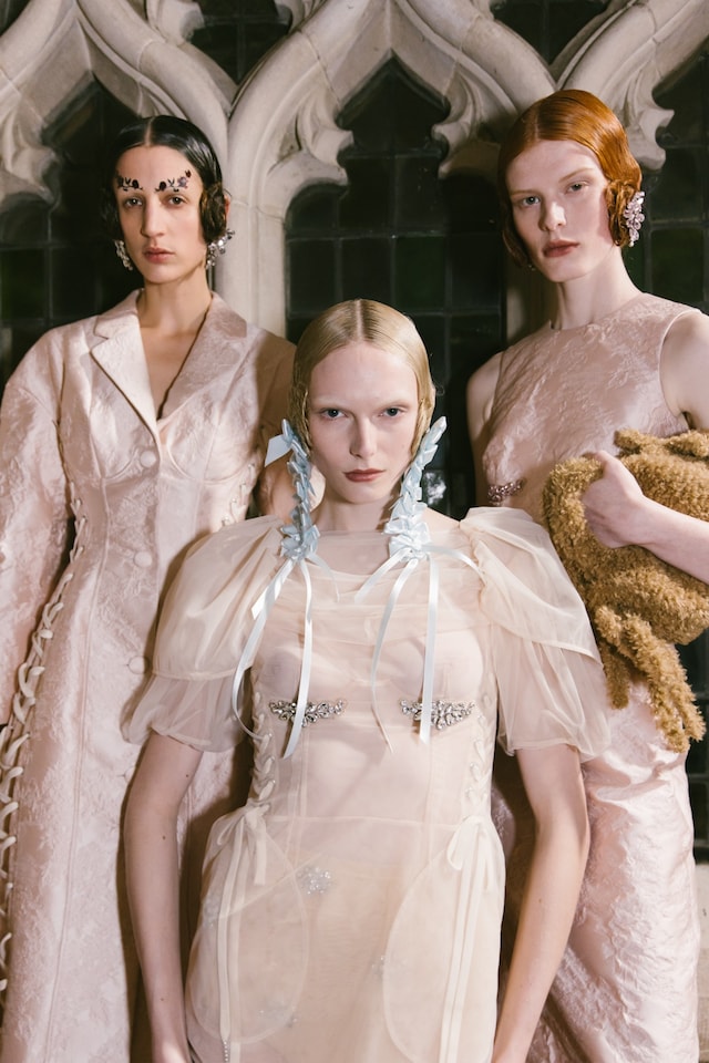 Simone Rocha AW24 Cris Fragkou 29