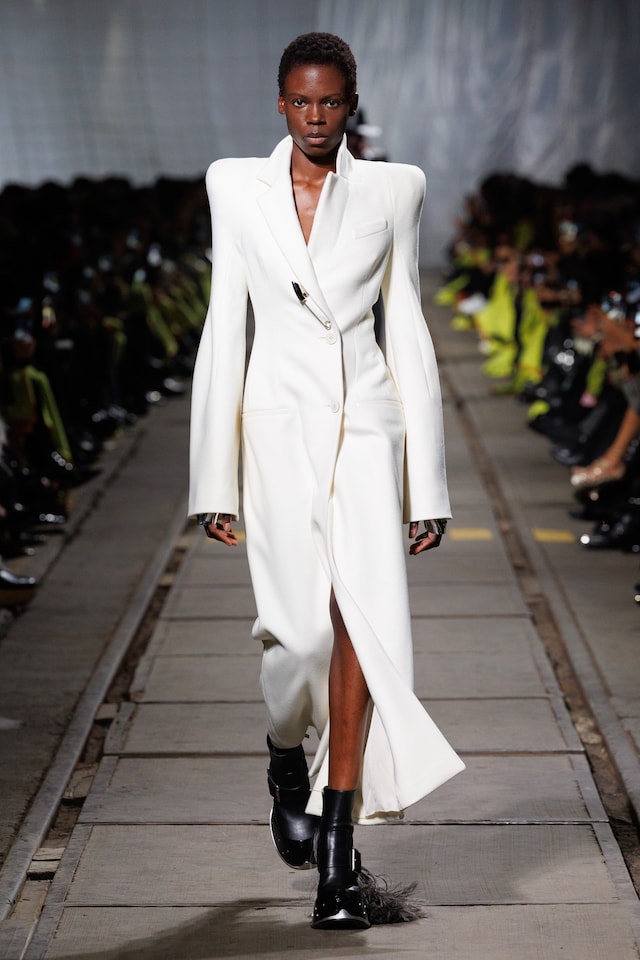 Alexander McQueen AW24 9