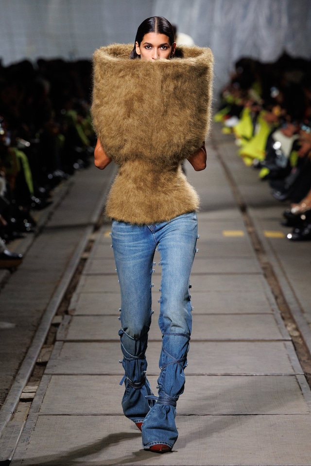 Alexander McQueen AW24 23