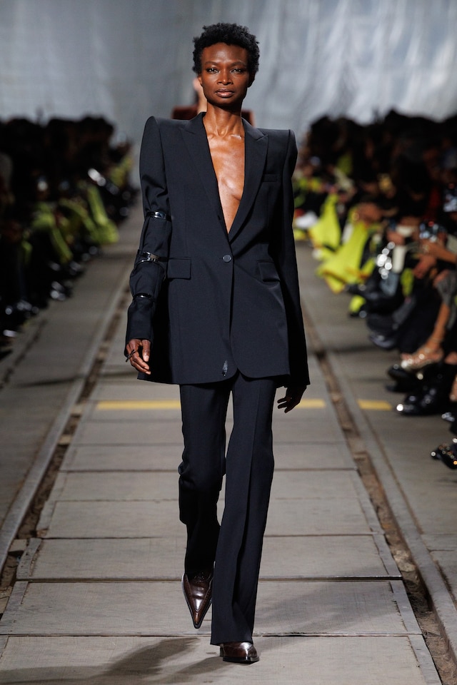 Alexander McQueen AW24 28