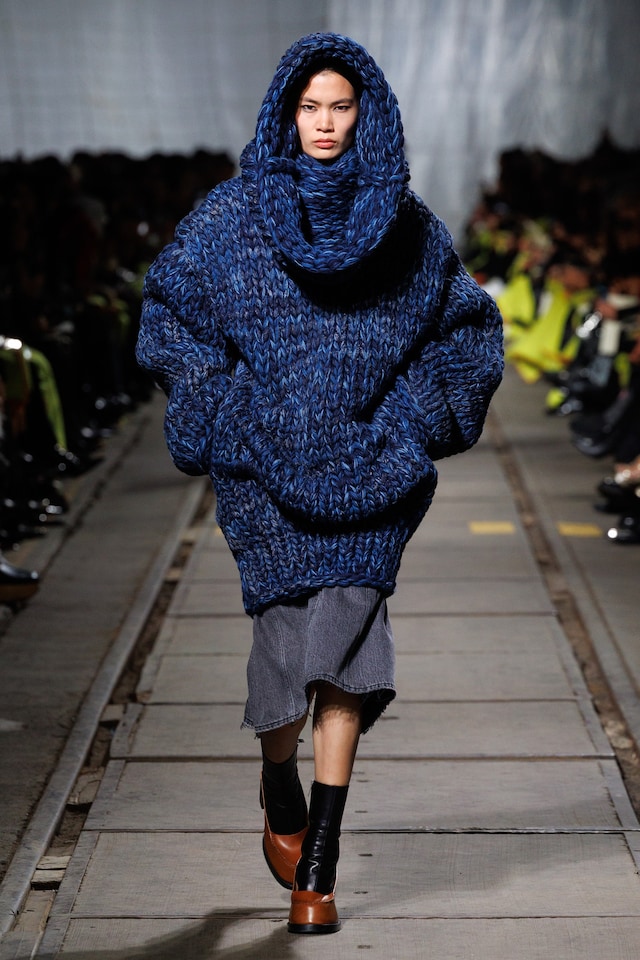 Alexander McQueen AW24 31