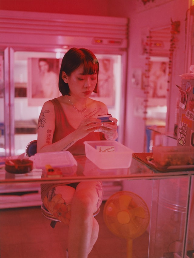 Constanze Han, The Betel Nut Beauties (Bing Lang Xi Shi) 3