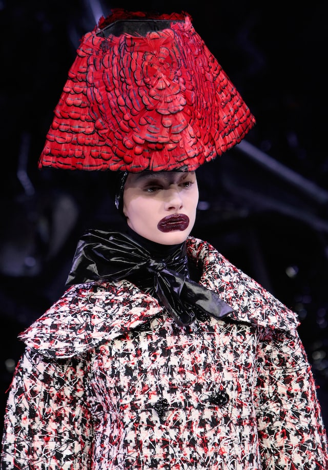 Beauty at Alexander McQueen AW09 6