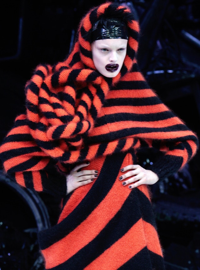 Beauty at Alexander McQueen AW09 7