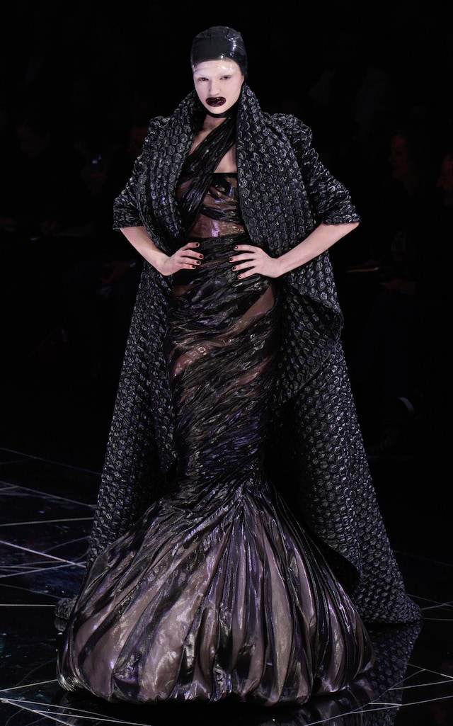 Beauty at Alexander McQueen AW09 15