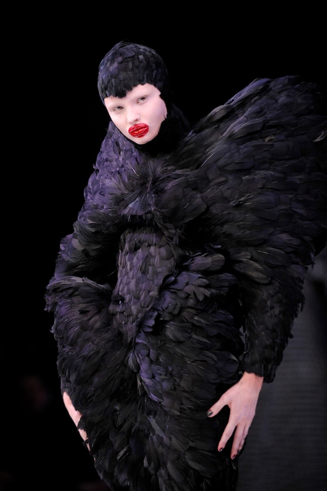 Beauty at Alexander McQueen AW09 17