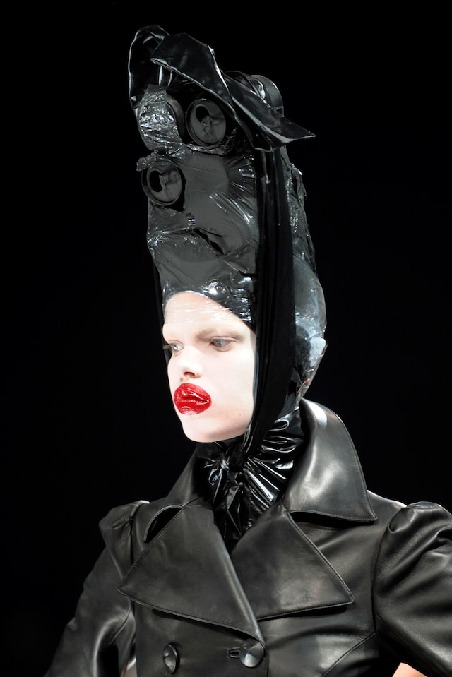 Beauty at Alexander McQueen AW09 24