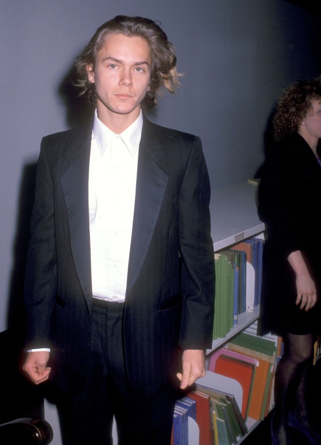 River Phoenix fashion style outfits grunge 90s 7