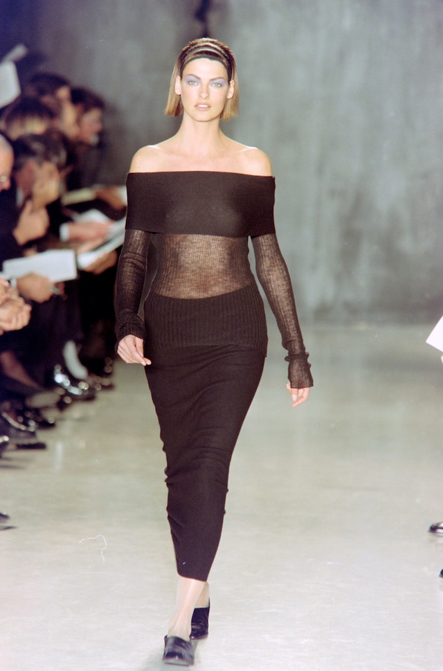 Linda Evangelista greatest runway looks 47