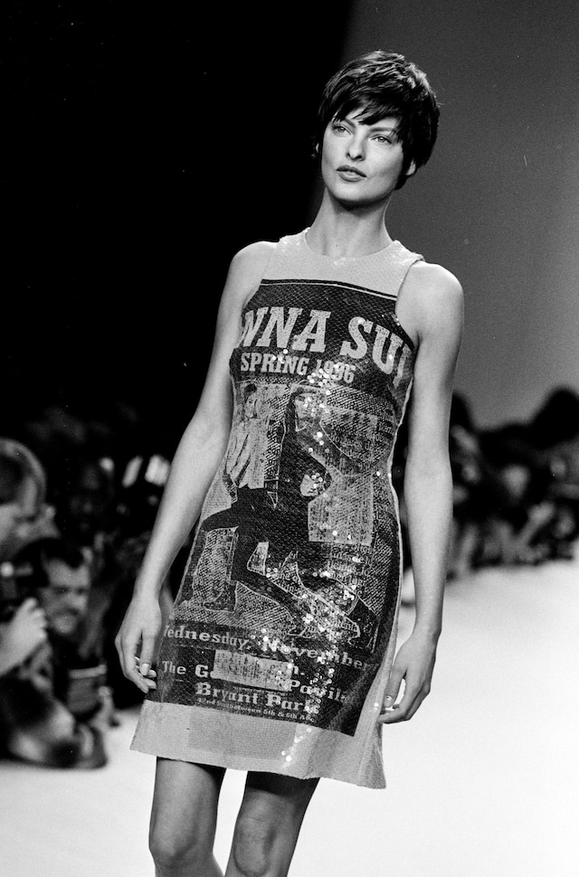 Linda Evangelista greatest runway looks 36
