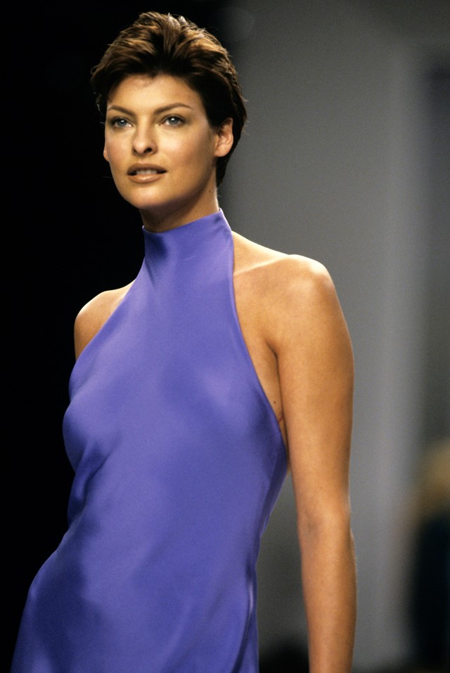 Linda Evangelista: 59 of her greatest runway moments | Dazed