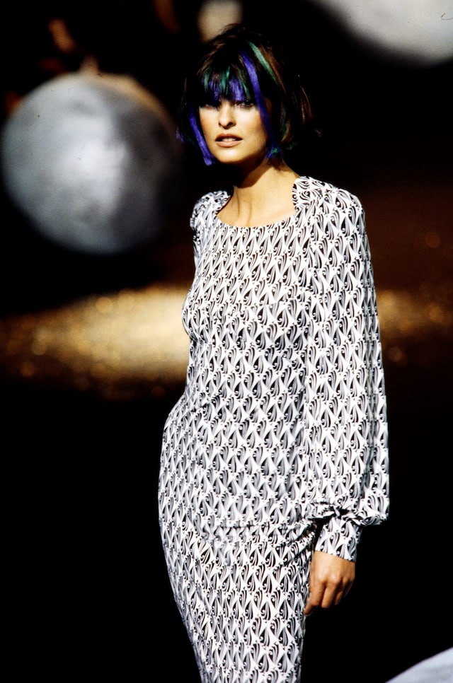 Linda Evangelista greatest runway looks 46