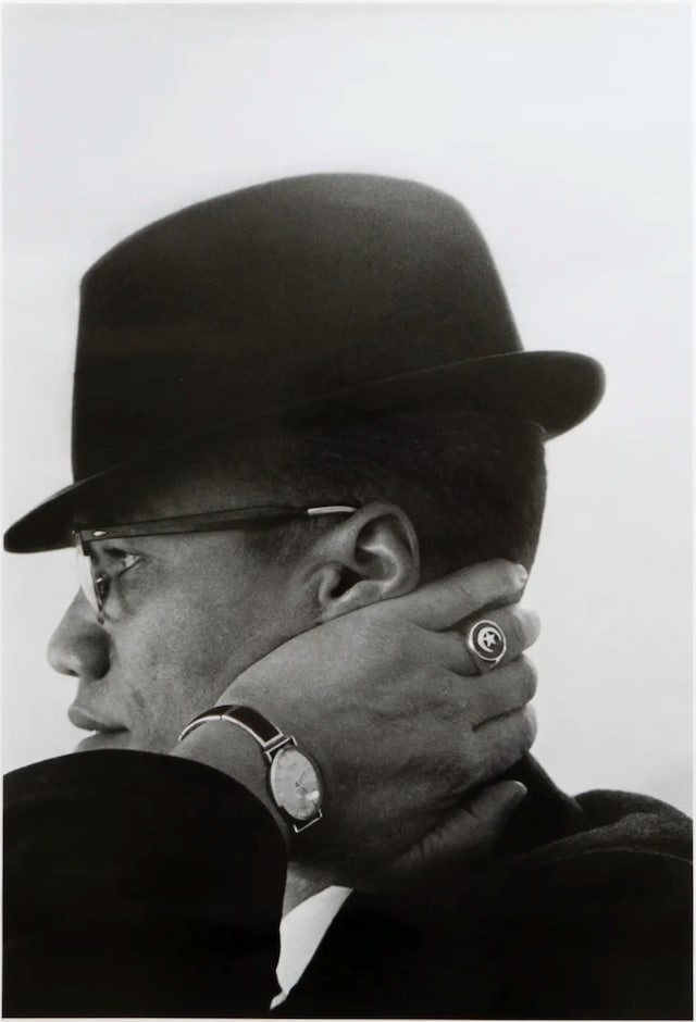 Eve Arnold, Malcolm X, Chicago, Illinois, USA (1962) 13