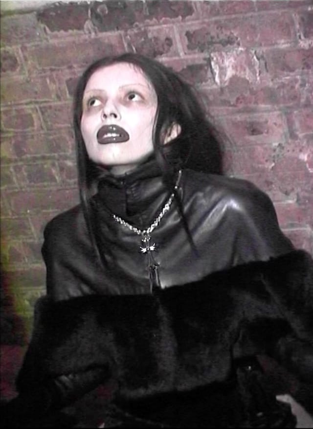 The Modern Goth beauty looks 0