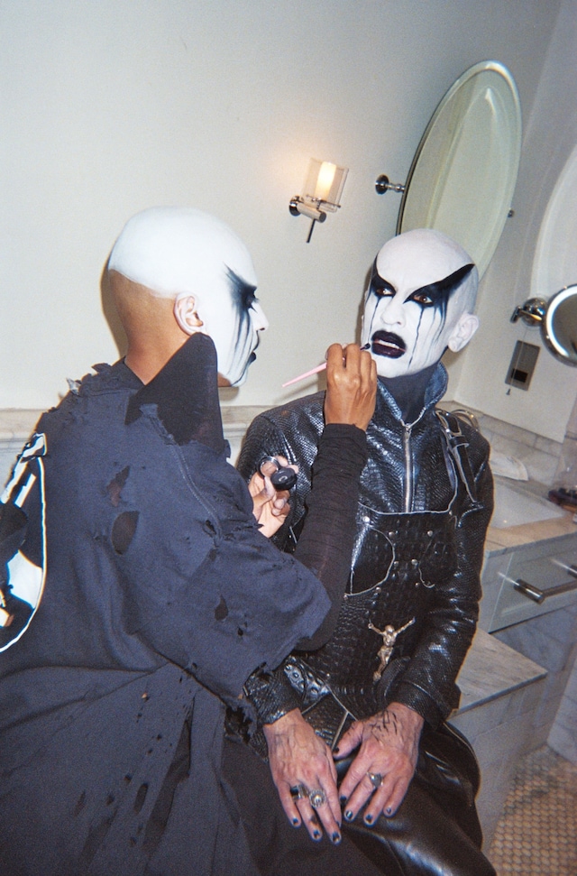 The Modern Goth beauty looks 20