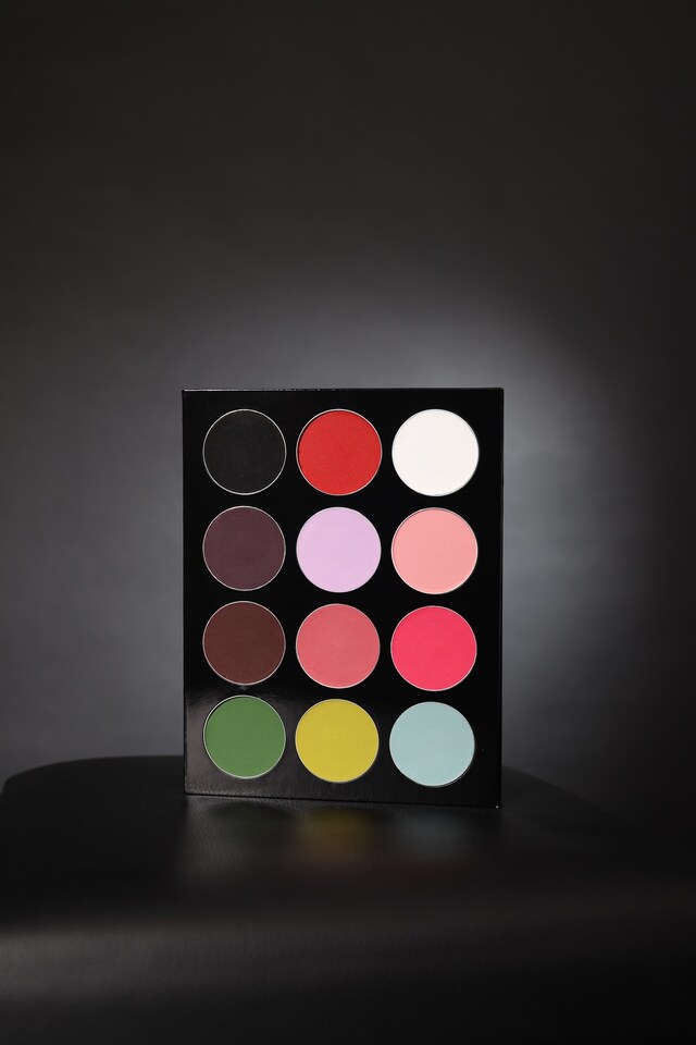 Laurel Charleston x Mehron palette 1
