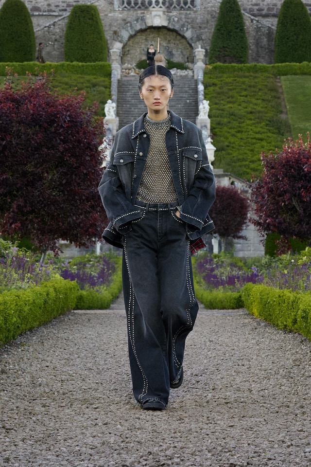 Dior Cruise 2025 13