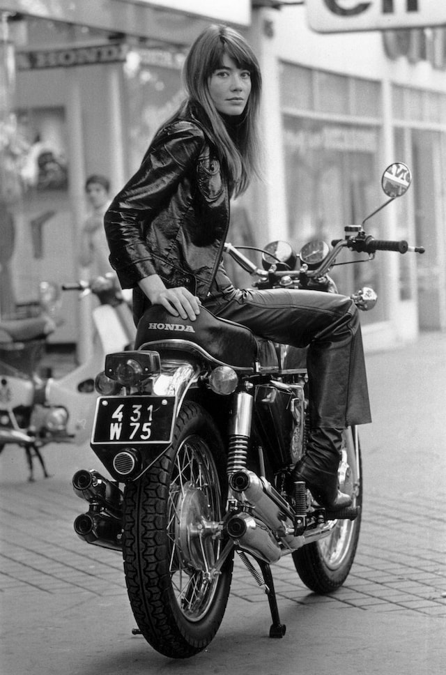 Francoise Hardy French girl style icon 1