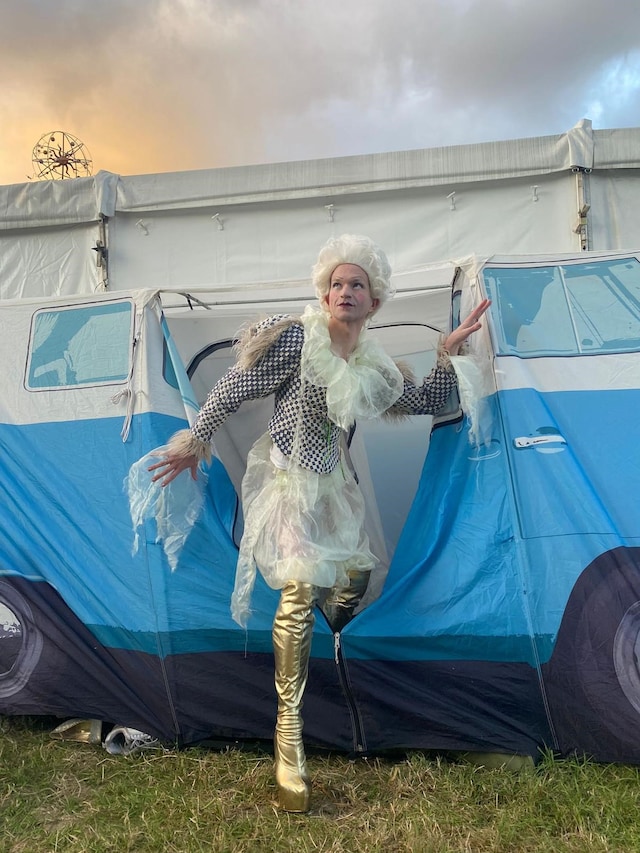 Beauty Looks at Glastonbury 2024 9