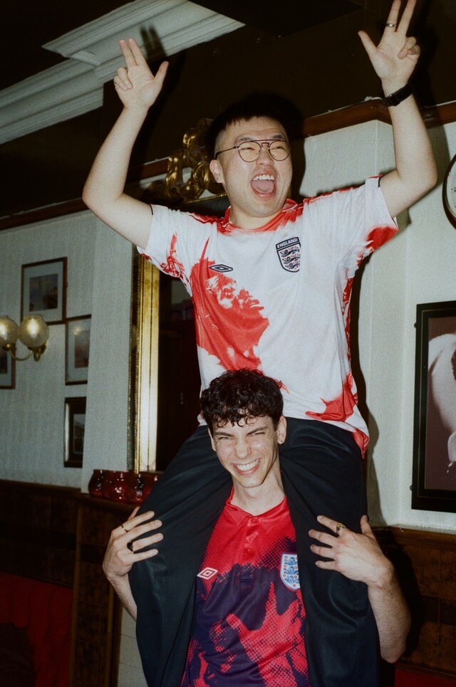 Hattie Crowther – Fuck the Fans 5