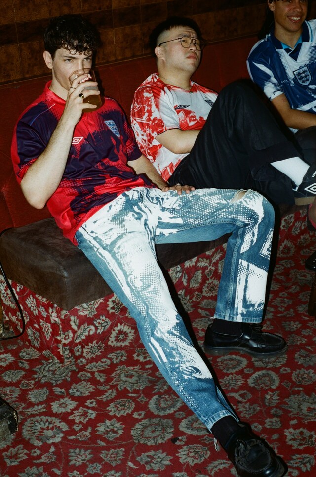 Hattie Crowther – Fuck the Fans 14