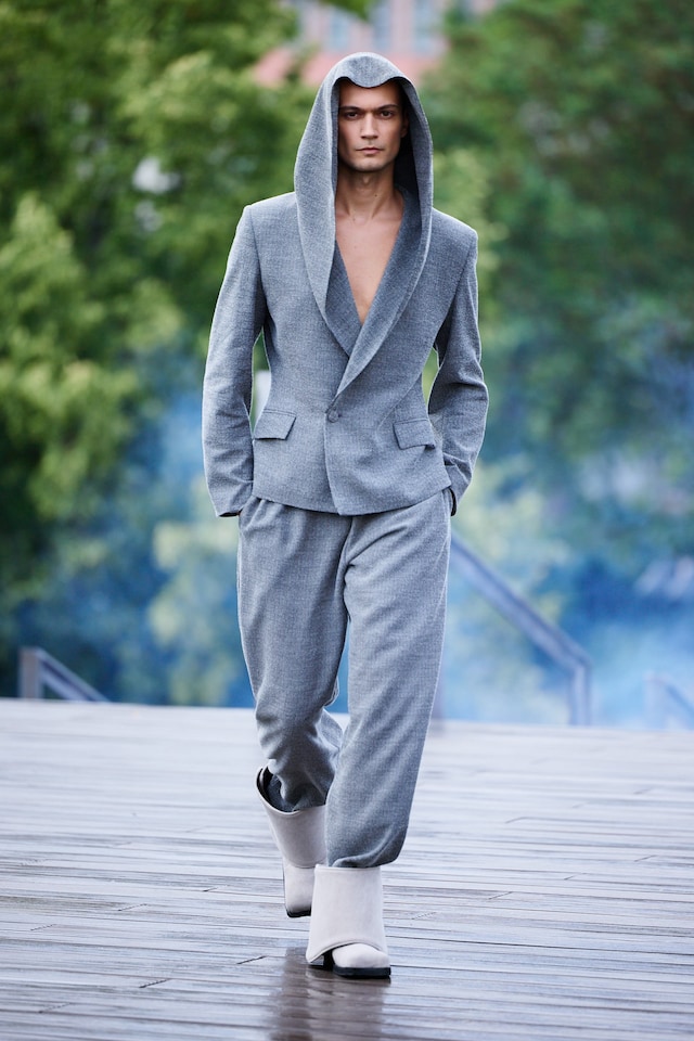GmbH SS25 Runway Berlin Finnegan Koichi Godenschweg 24