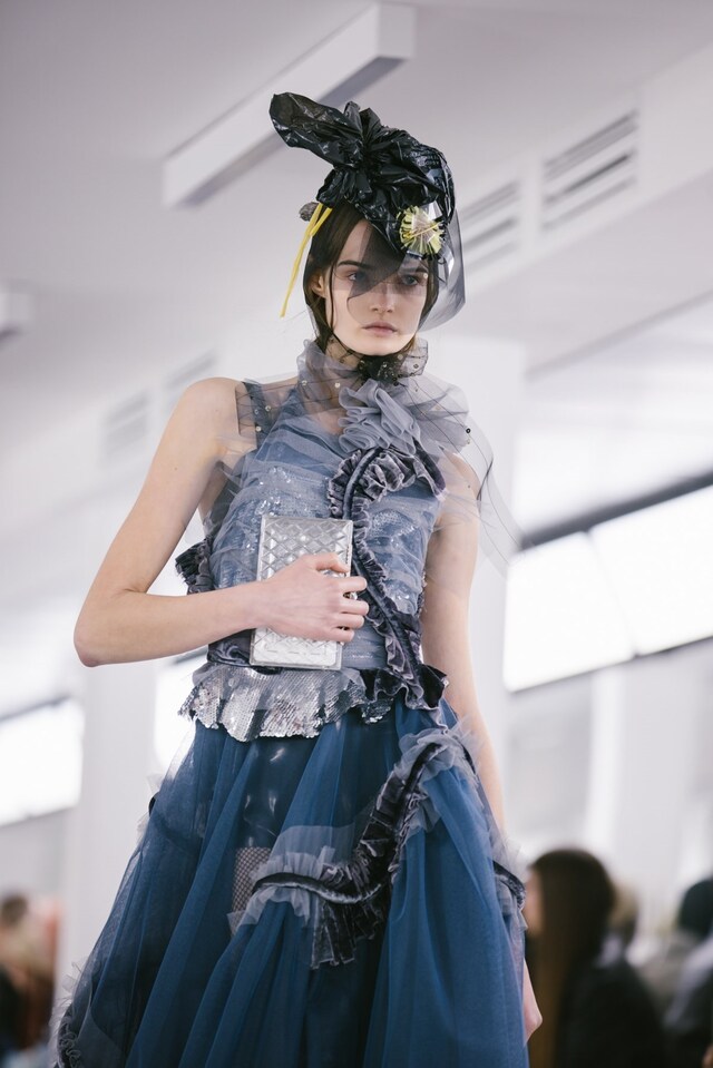 John Galliano Maison Margiela runway moments 26