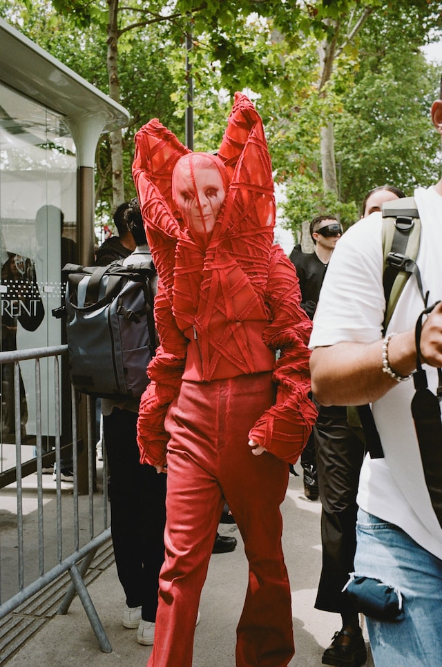 More Paris SS25 street style by Yu Fujiwara 22