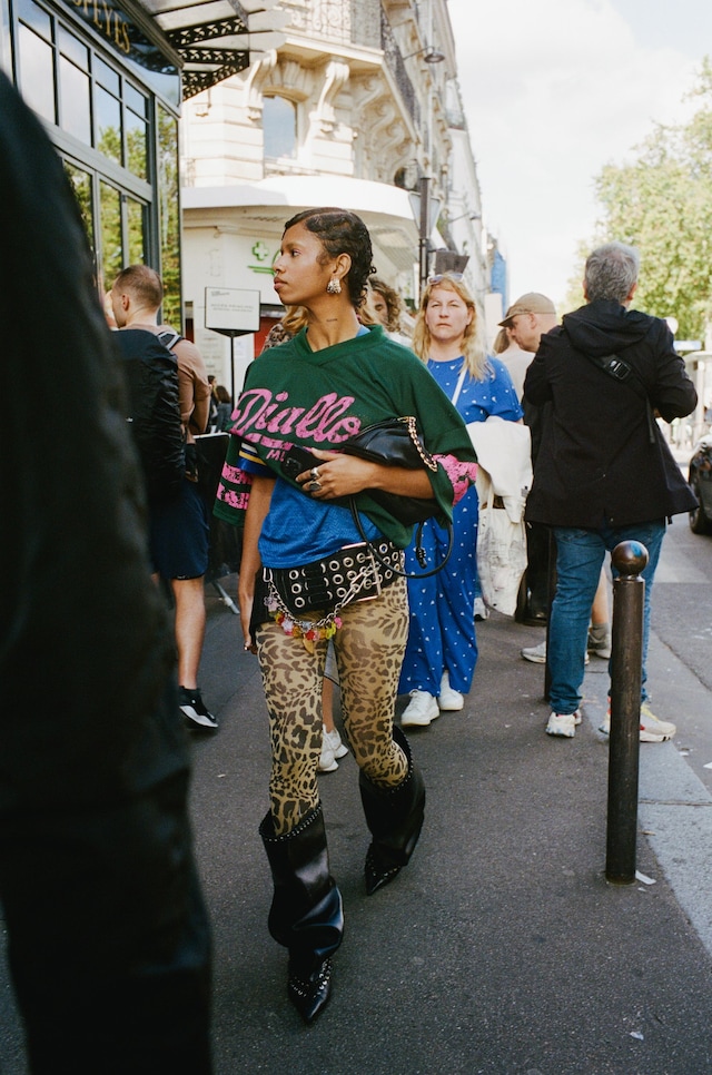 More Paris SS25 street style by Yu Fujiwara 24