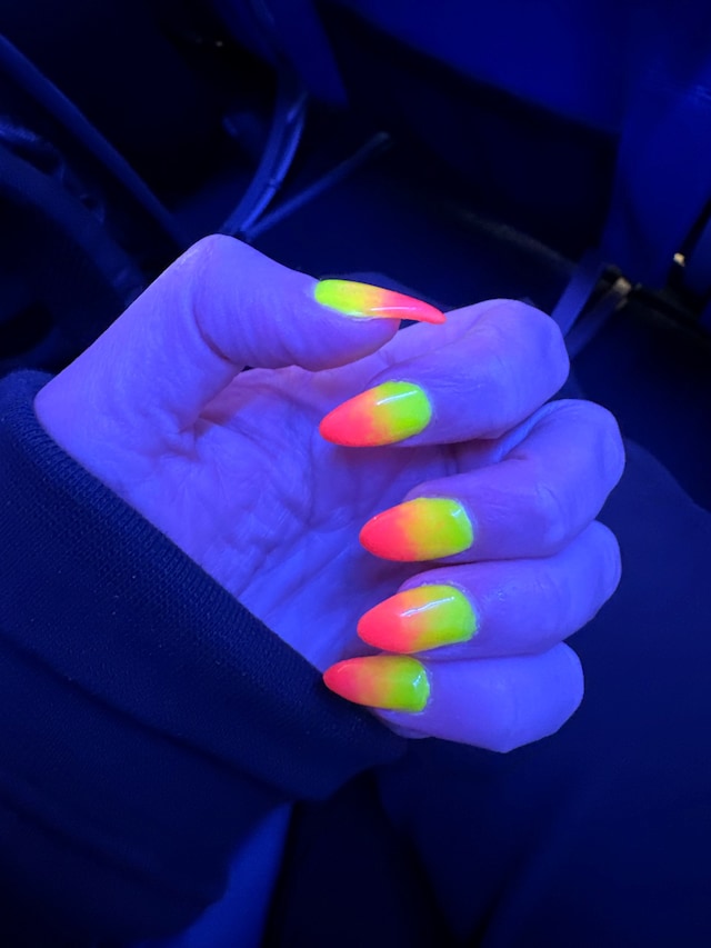 World Series Poker manicures nail art 12