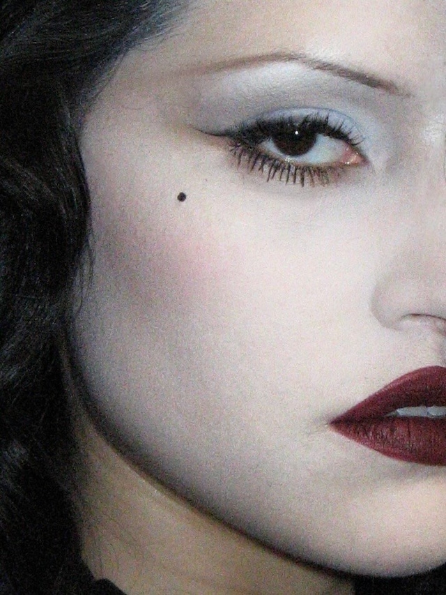 Gabbriette BTS Vivienne Westwood shoot 8