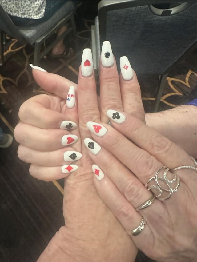 World Series Poker manicures nail art 8
