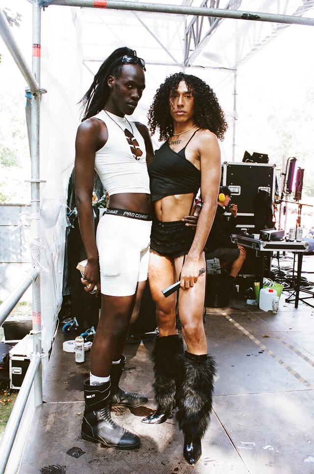 Body Movements 2024 street style 18