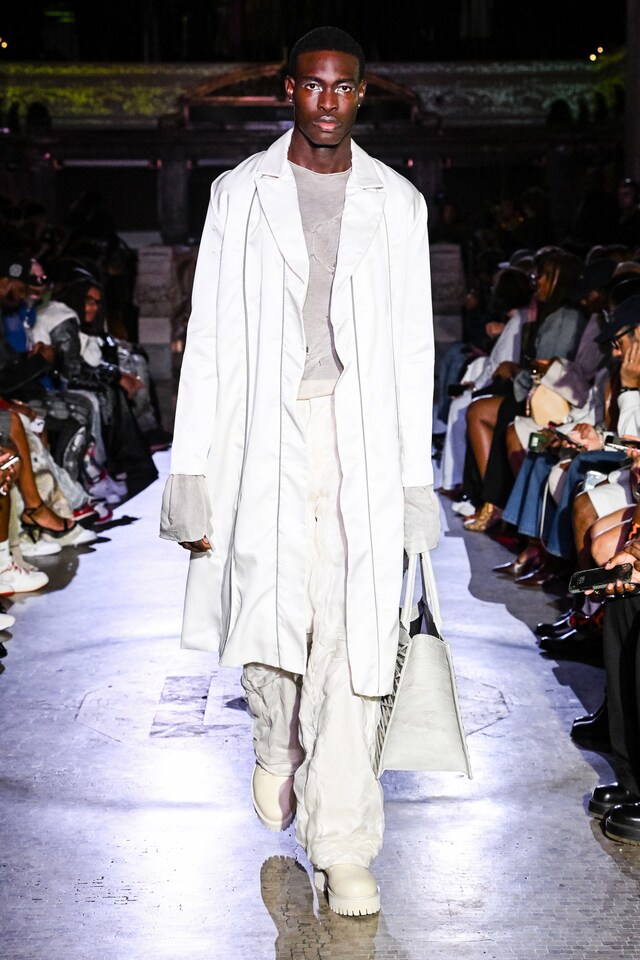 Who Decides War SS25 20