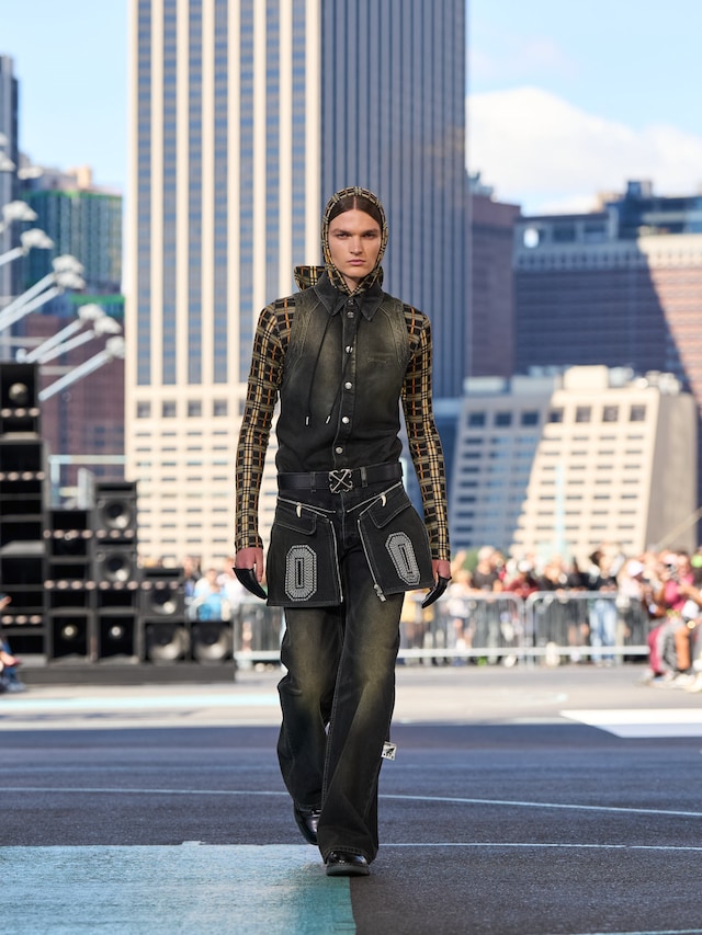 OFF-WHITE SS25 LOOK 1 Ib Kamara 23