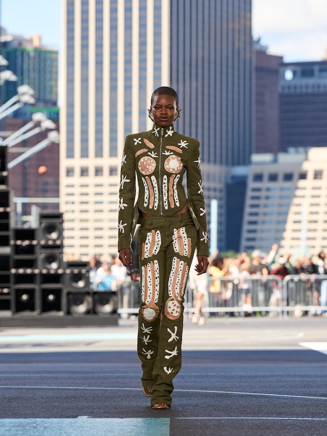 OFF-WHITE SS25 LOOK 1 Ib Kamara 31